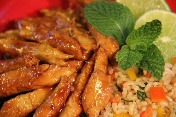 Mojito Chicken-Free Strips with Mint Lime Salsa & Rice